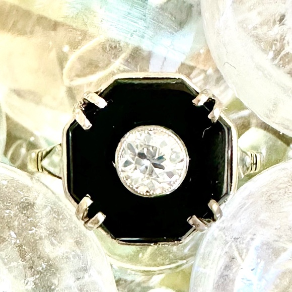 14K Art Deco Octagonal Onyx & Diamond Ring - Picture 9 of 15